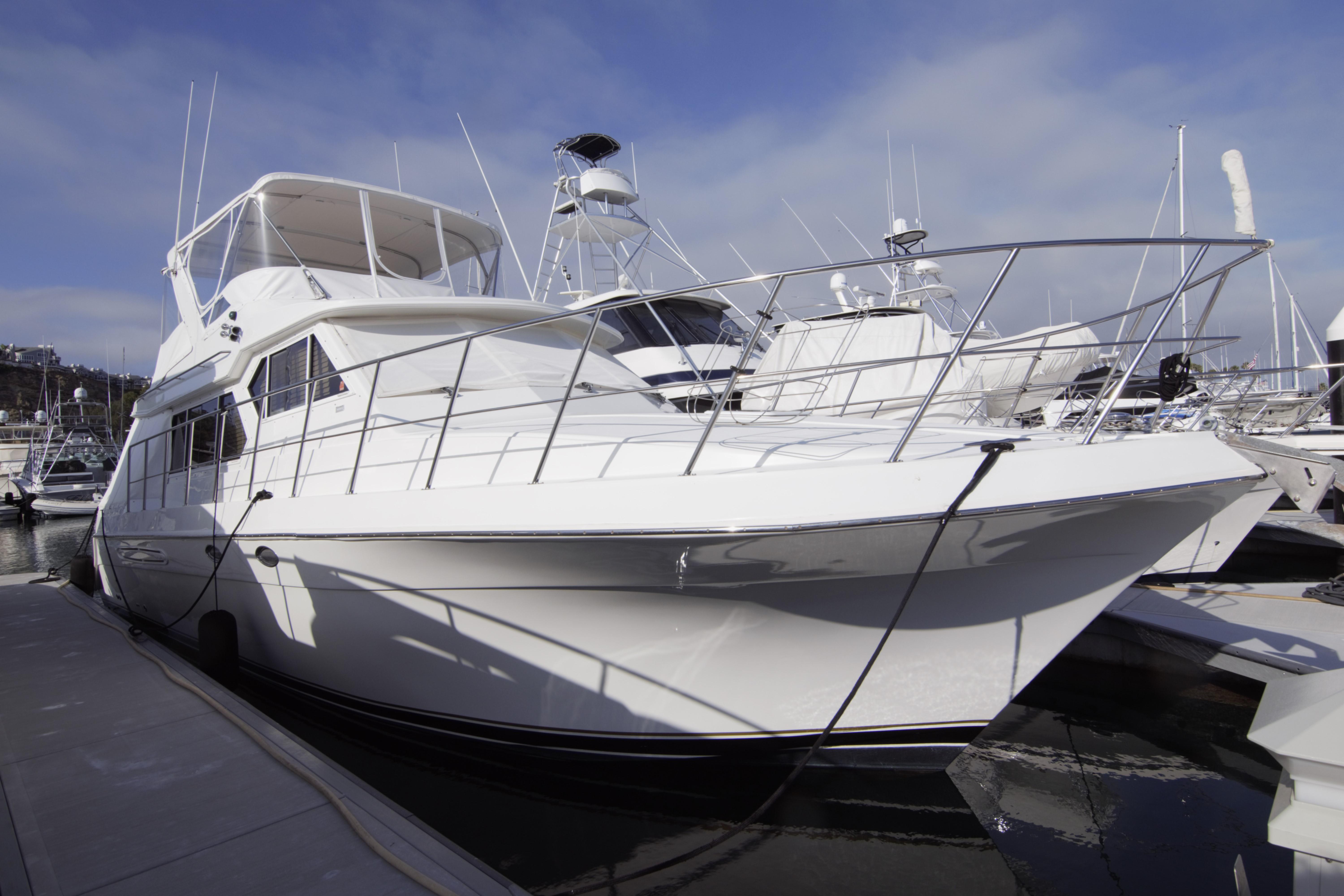 2005 Navigator 4400 Pilothouse