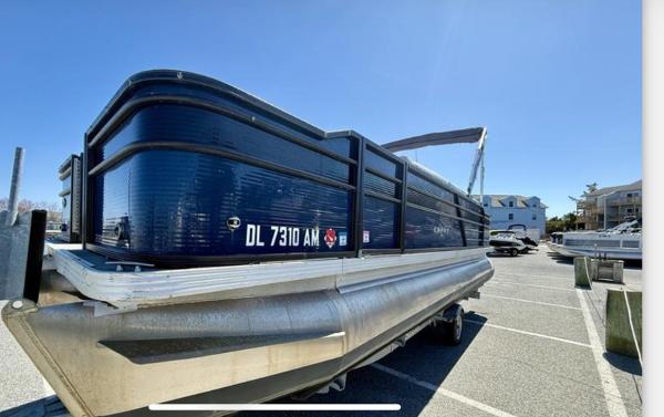 2020 Crest Classic LX Fish 220 SF