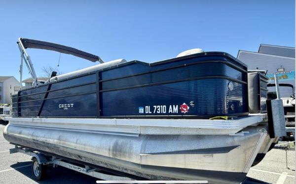 2020 Crest Classic LX Fish 220 SF