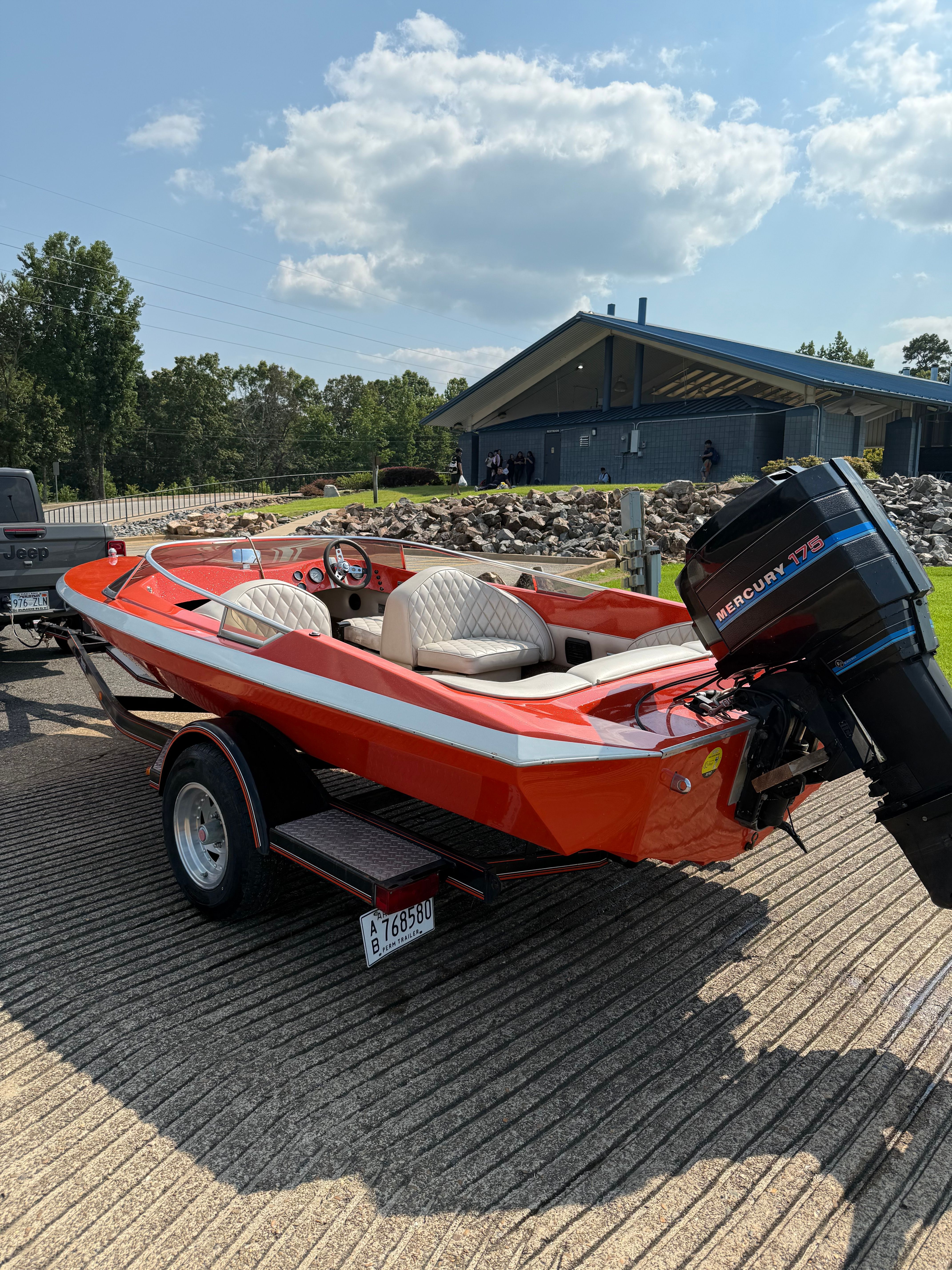 1972 Sleekcraft 17ft speedboat