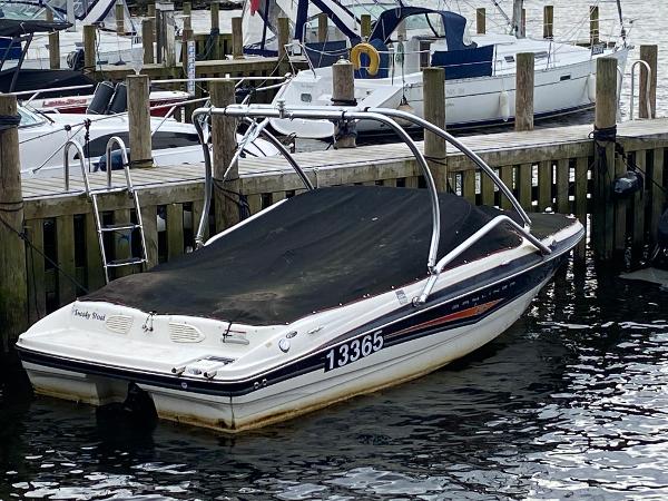 2007 Bayliner 185