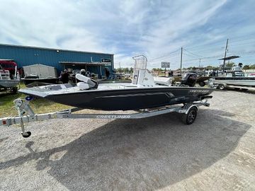 2025 Crestliner 1800 Bay