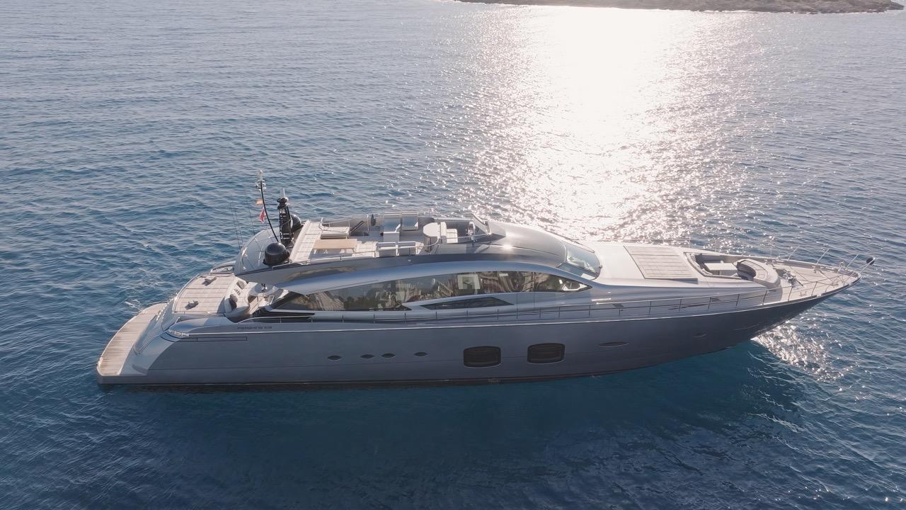 2018 Pershing 108