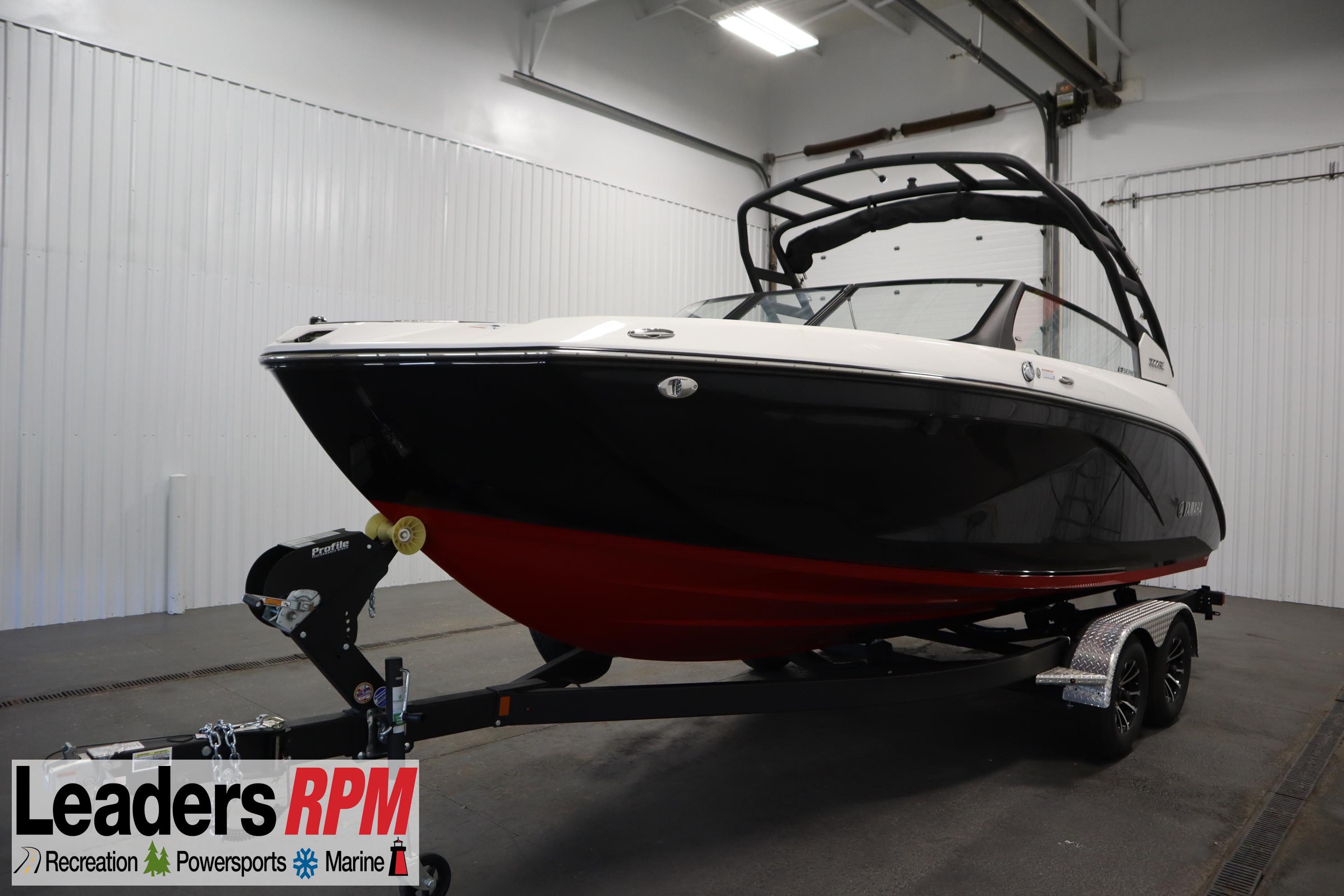 2025 Yamaha Boats 222 SE