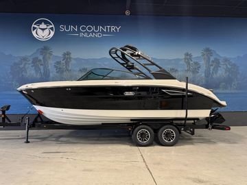 2026 Sea Ray SDX 250 Surf