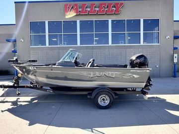 2017 Lund 1850 Impact XS Sport