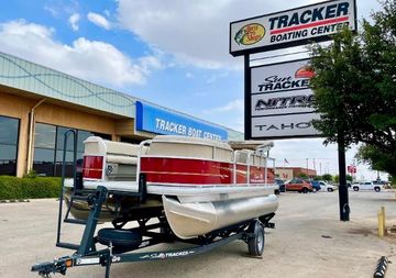 2024 Sun Tracker Party Barge 18 DLX