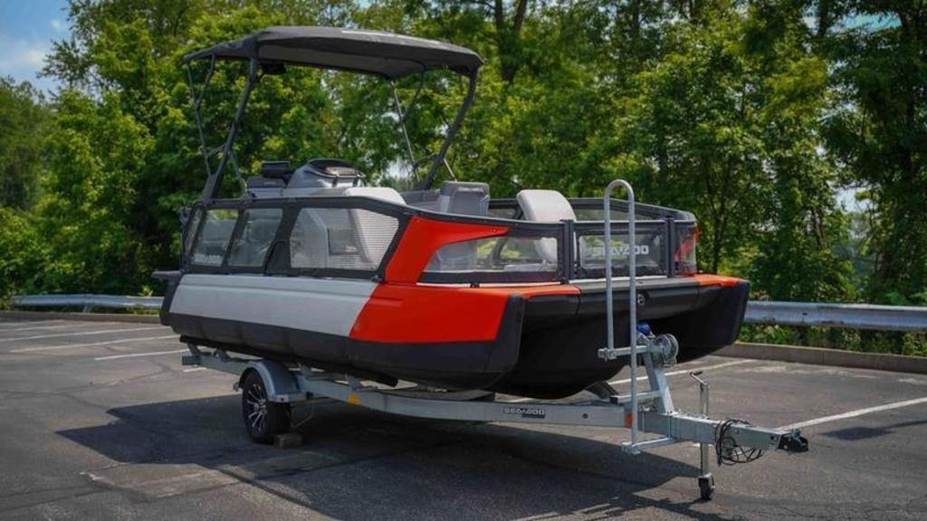 2023 Sea-Doo Switch® Sport 21-230 hp Galvanized
