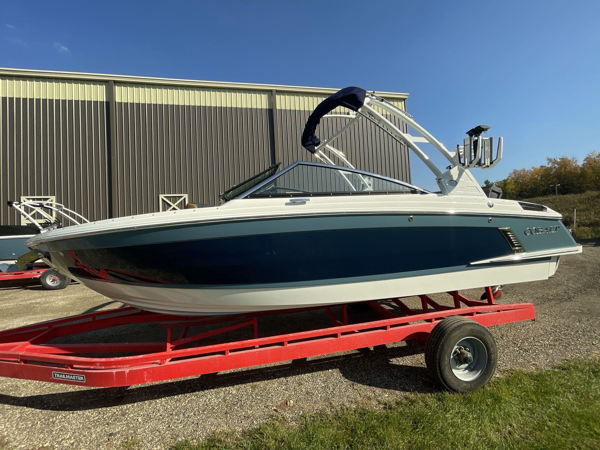 2023 Cobalt R4 Surf, Fox Lake Illinois - Boats.com