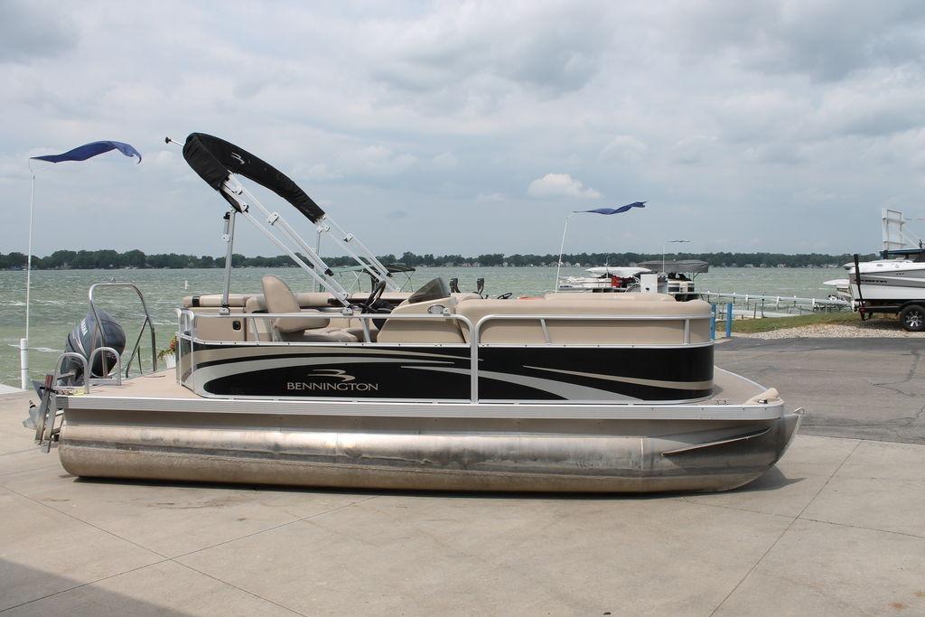 2011 Bennington 20 SLI