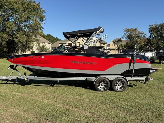 2022 MasterCraft NXT24