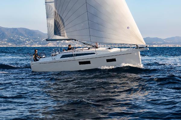 2025 Beneteau Oceanis 34.1