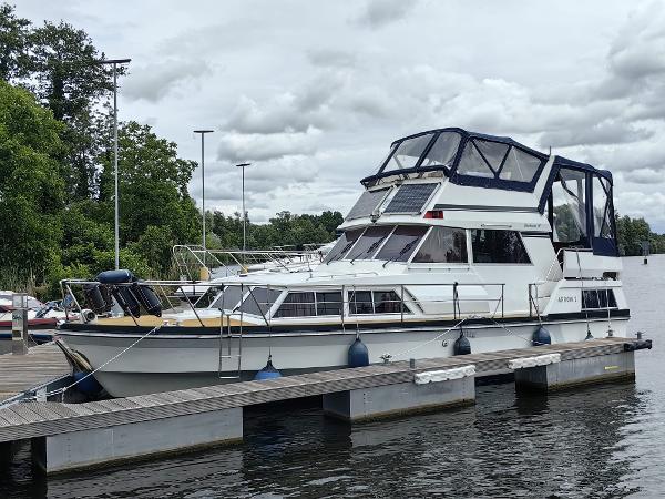 1976 Birchwood 33