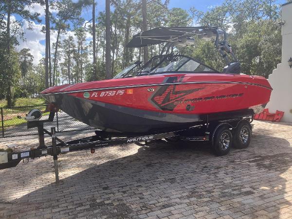 2014 Nautique Super Air Nautique G21