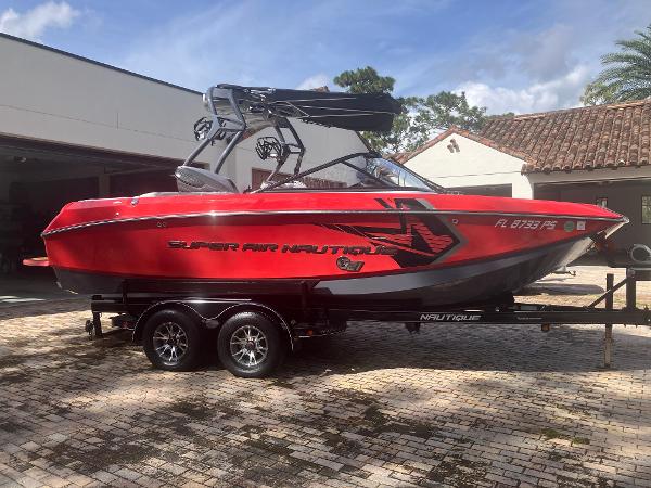 2014 Nautique Super Air Nautique G21