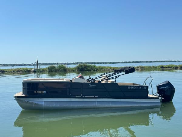 2023 Massimo Marine P24