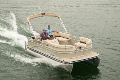 Lowe Ultra 180 Cruise Boat