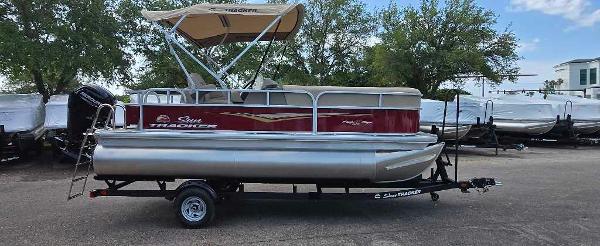 2025 Sun Tracker Bass Buggy 16 XL Select