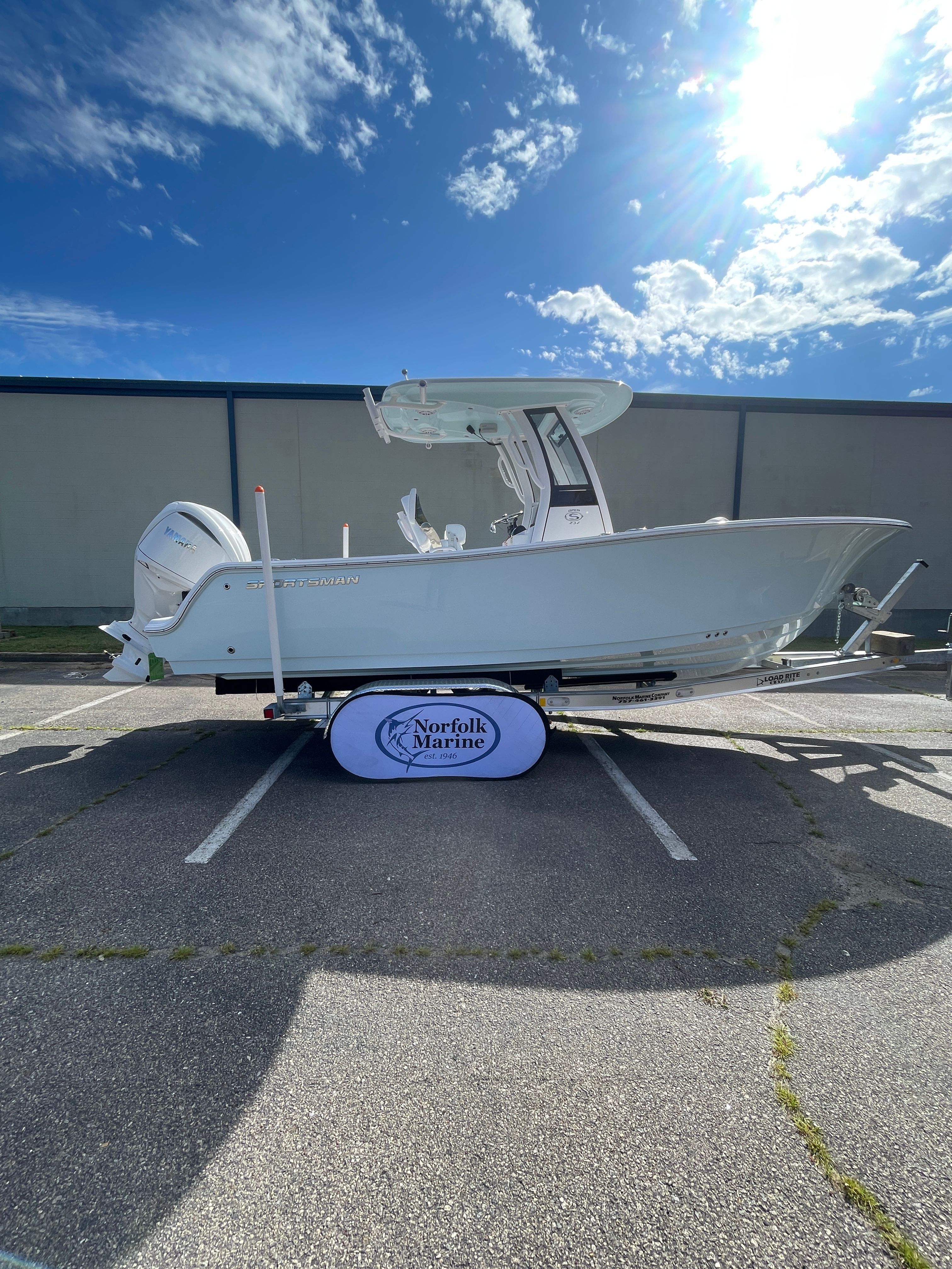 2026 Sportsman Open 232 Center Console