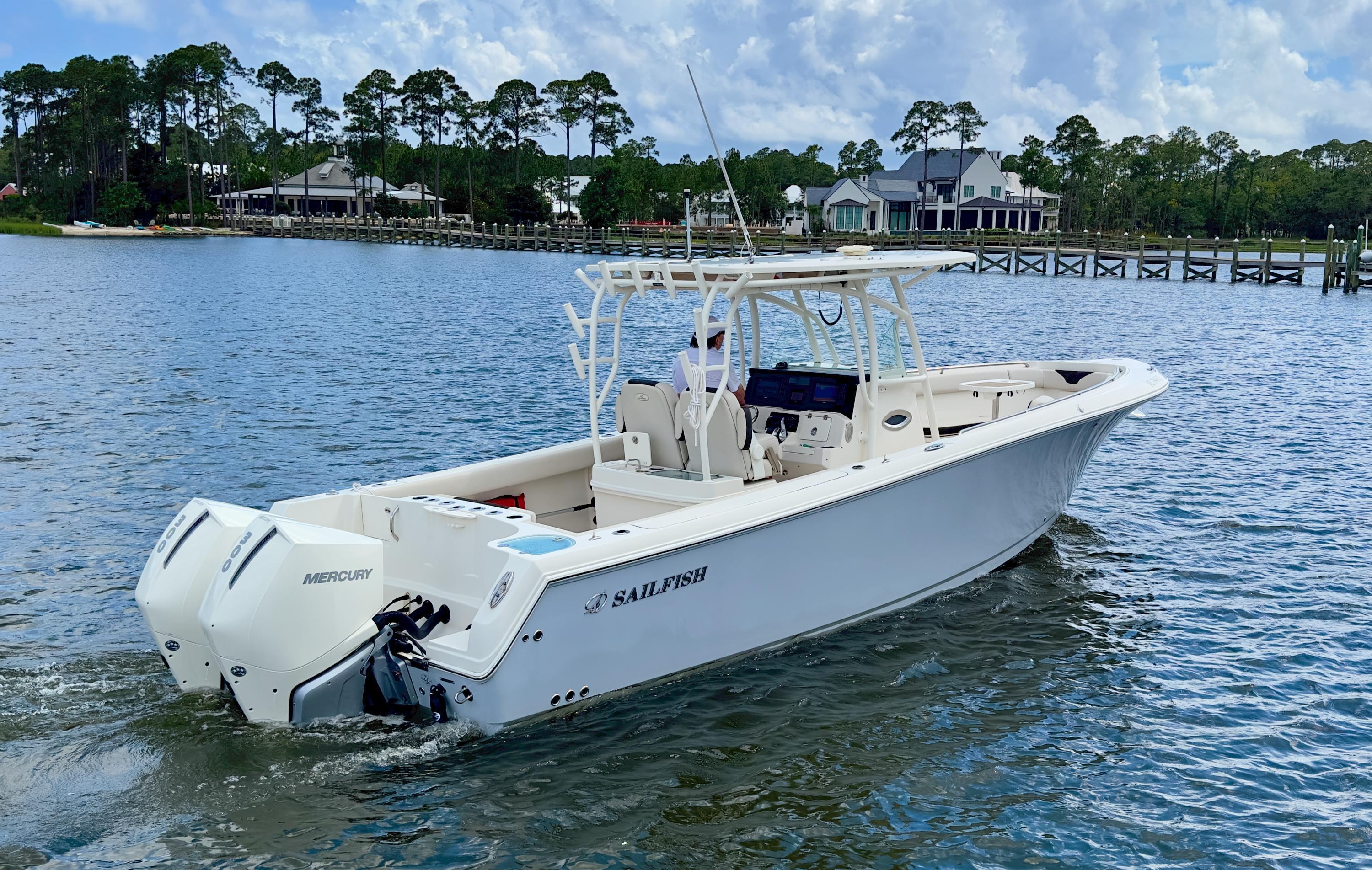 2021 Sailfish 290 CC