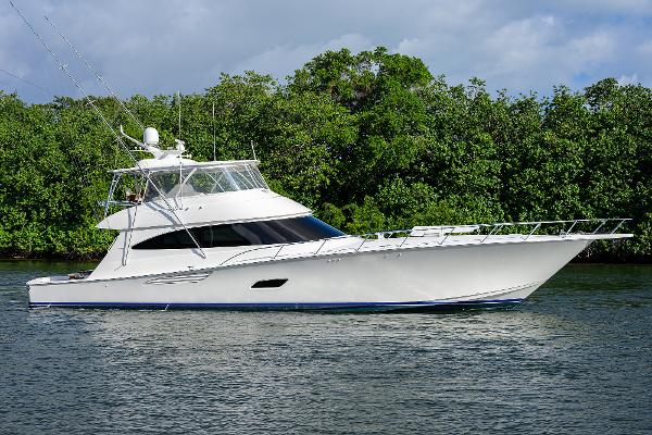 2019 Viking 80 Convertible