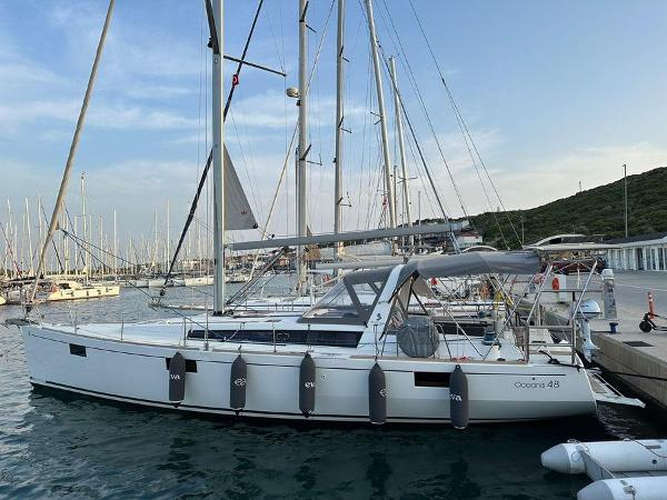 2012 Beneteau Oceanis 48
