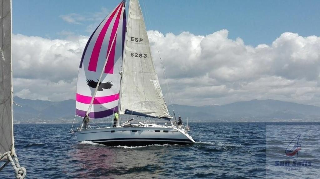 Hunter 40.5 Legend