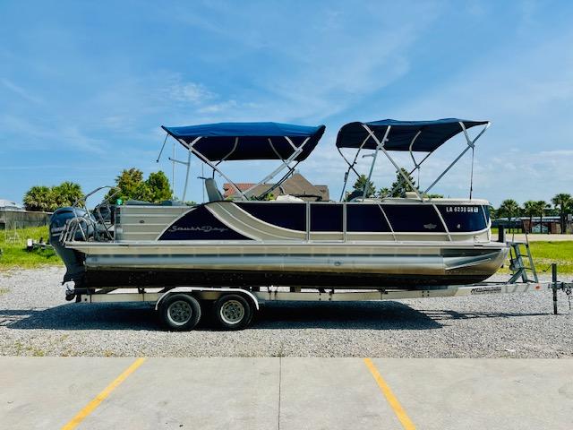 2018 South Bay 525CPTR