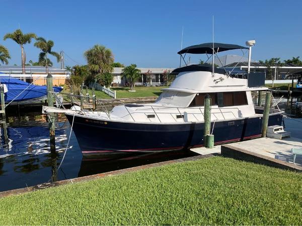 1981 Mainship 34 Trawler