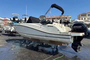 2020 Quicksilver Activ 675 Open