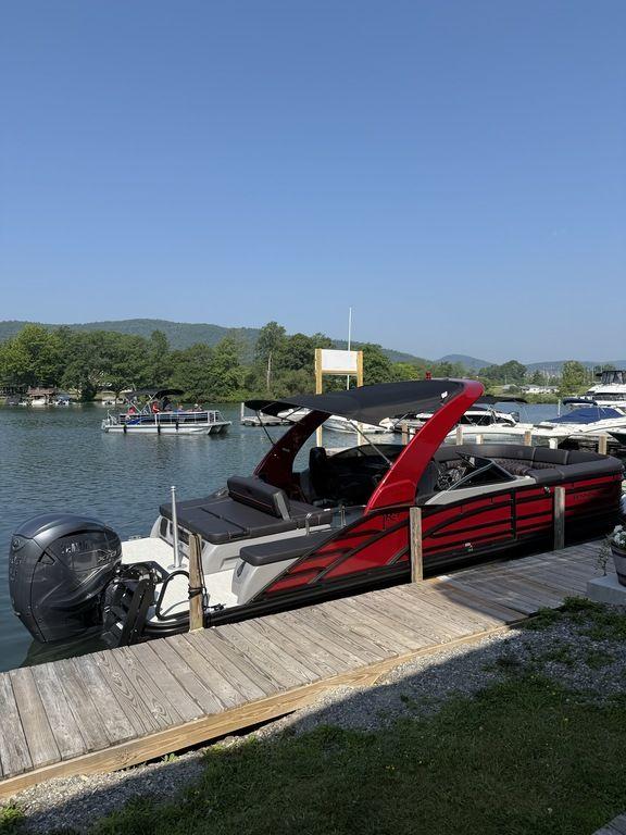 2025 Bennington 25RSBWAX1