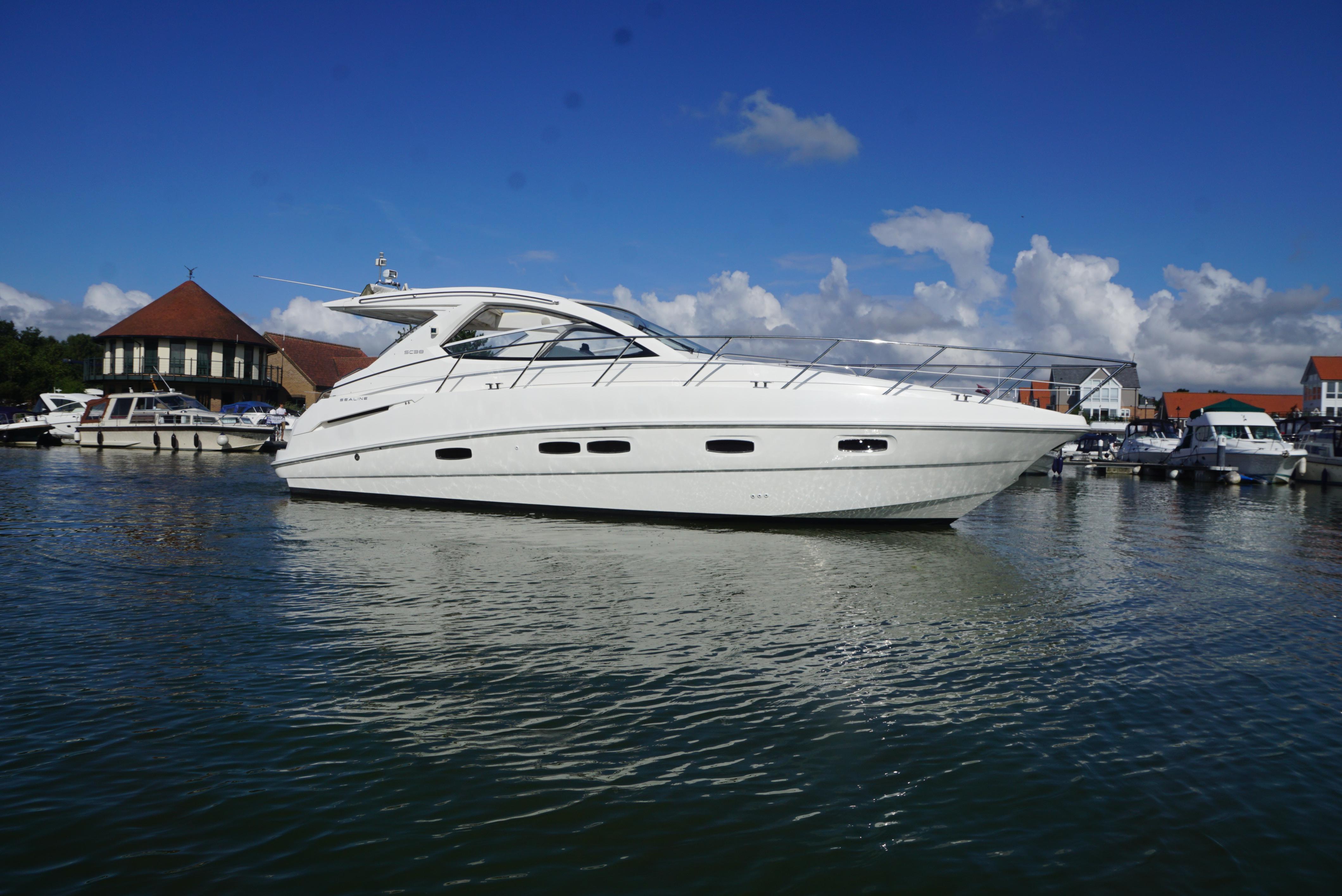 2009 Sealine SC38