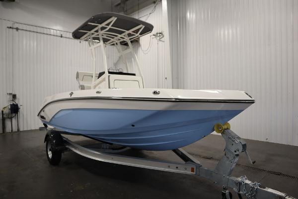 2025 Yamaha Boats 190 FSH Sport