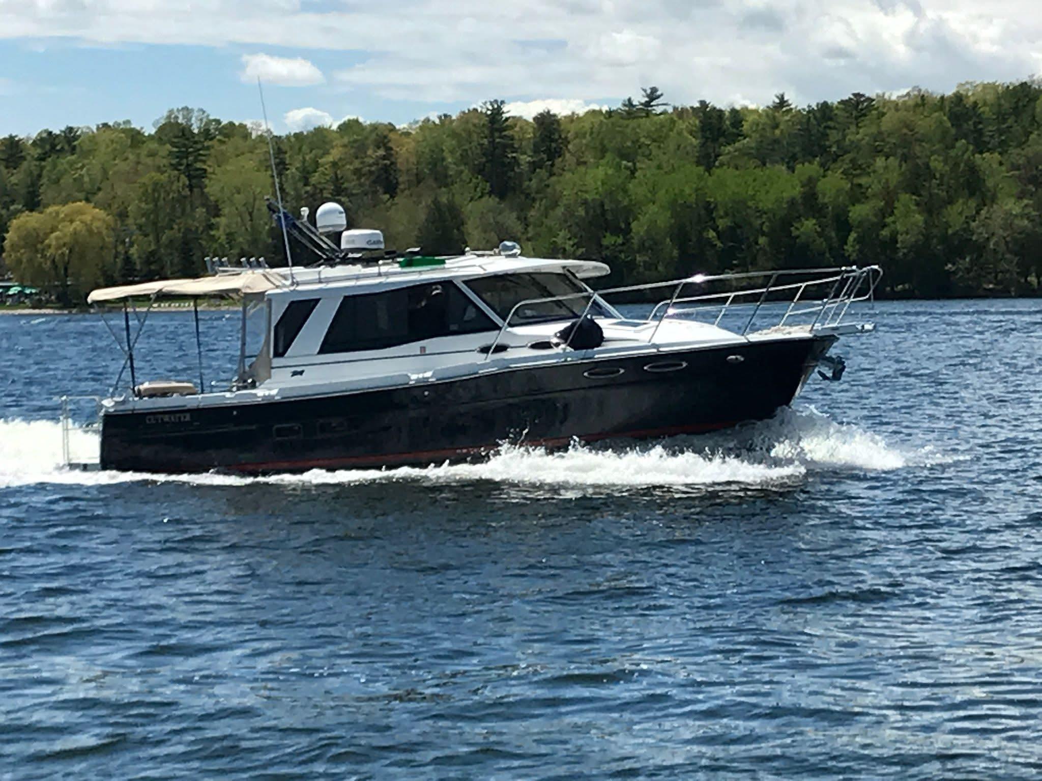 2015 Cutwater 30 S Luxury Edition