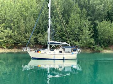 1991 Island Packet 32