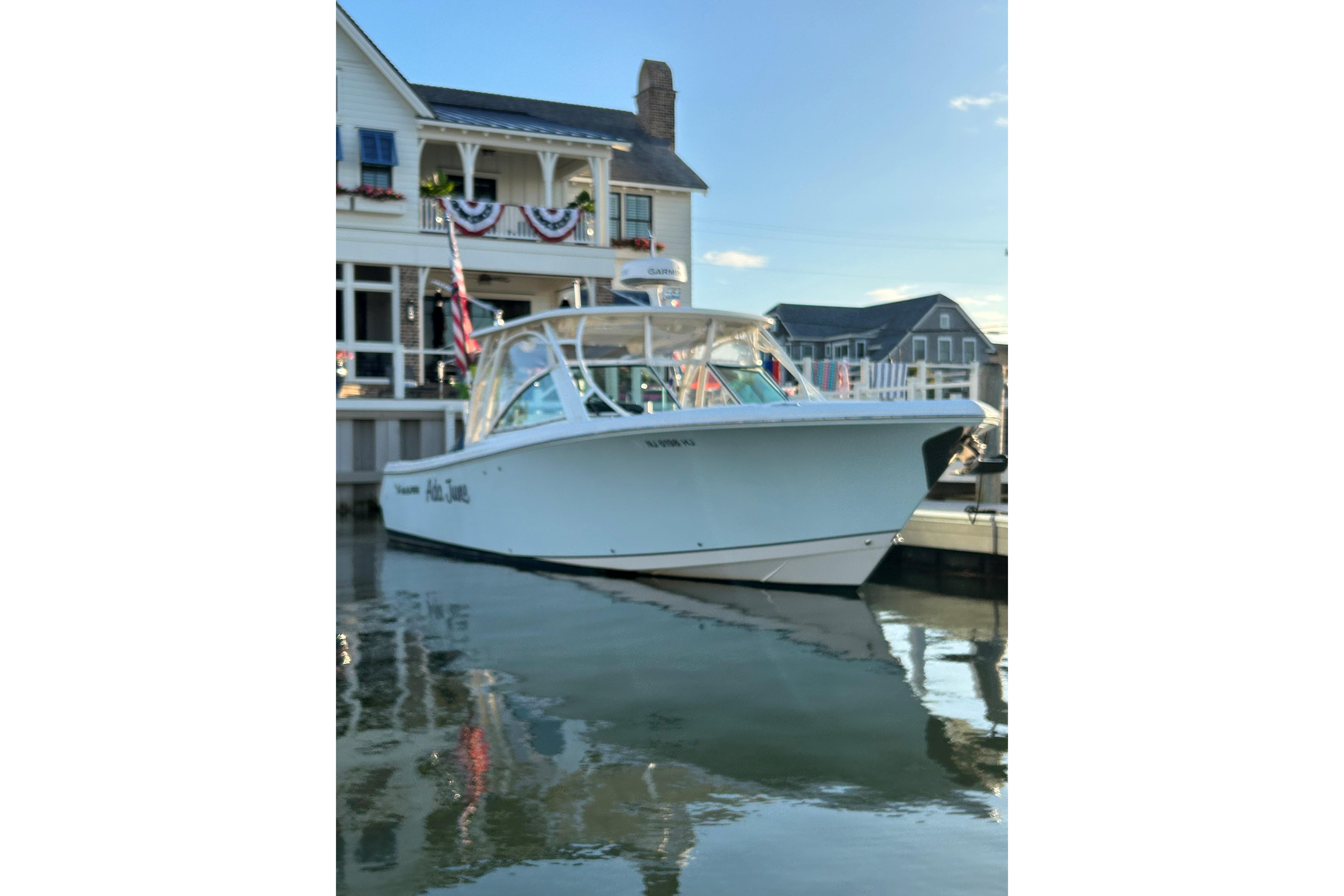 2016 Sailfish 325 DC