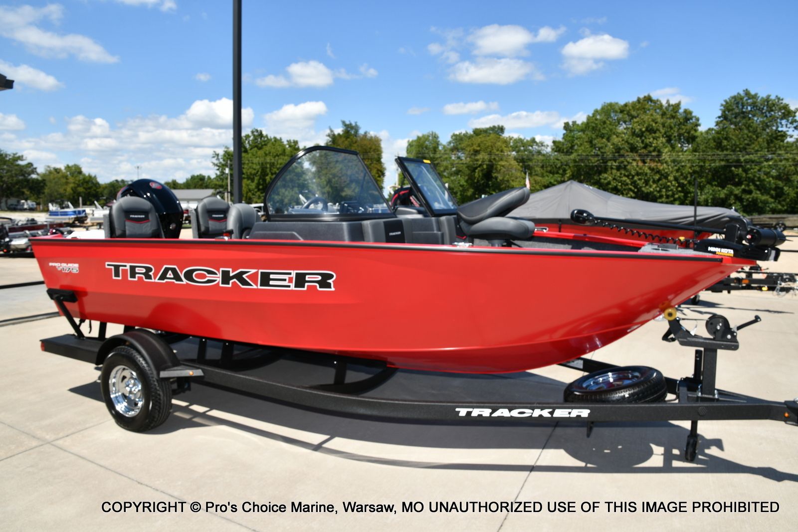 2026 Tracker Pro Guide V-175 Combo