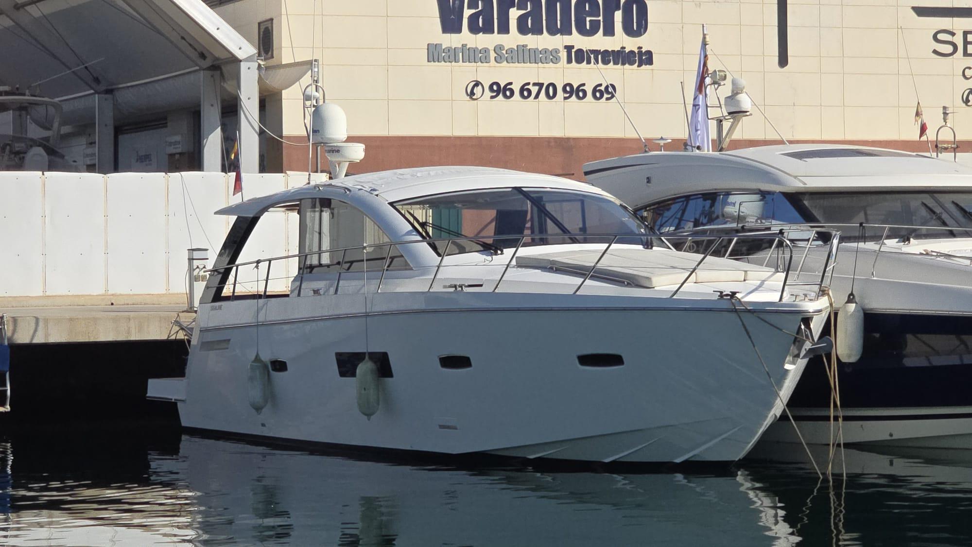 2013 Sealine SC42
