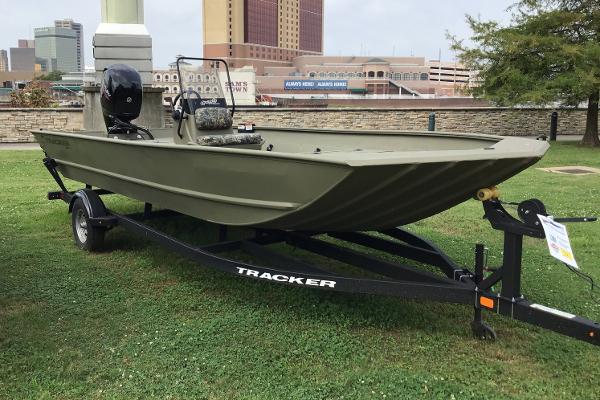 2025 Tracker Grizzly 2072 CC