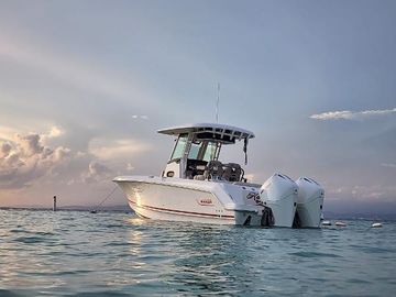 2023 Boston Whaler 250 Outrage