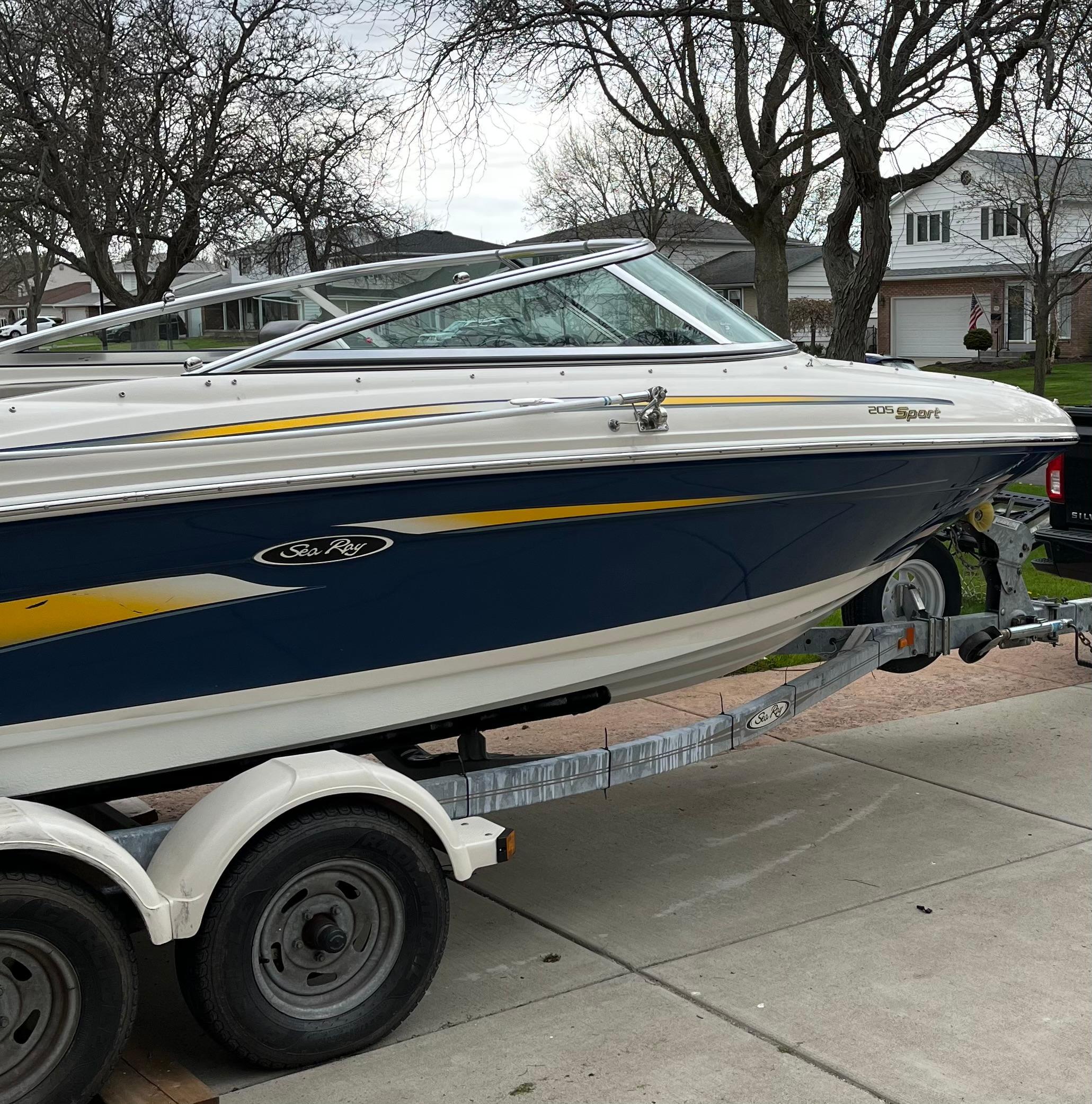 2006 Sea Ray 205 Sport