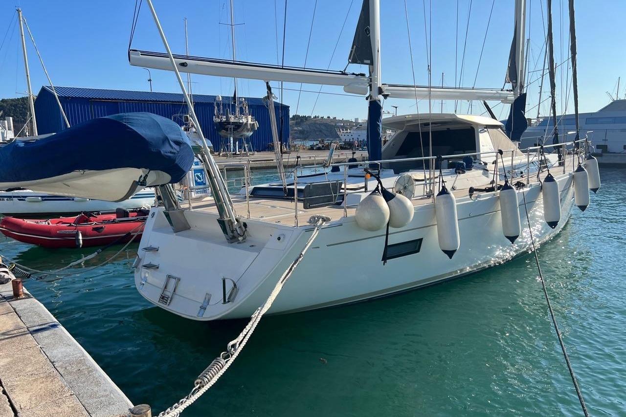 2016 Amel 55