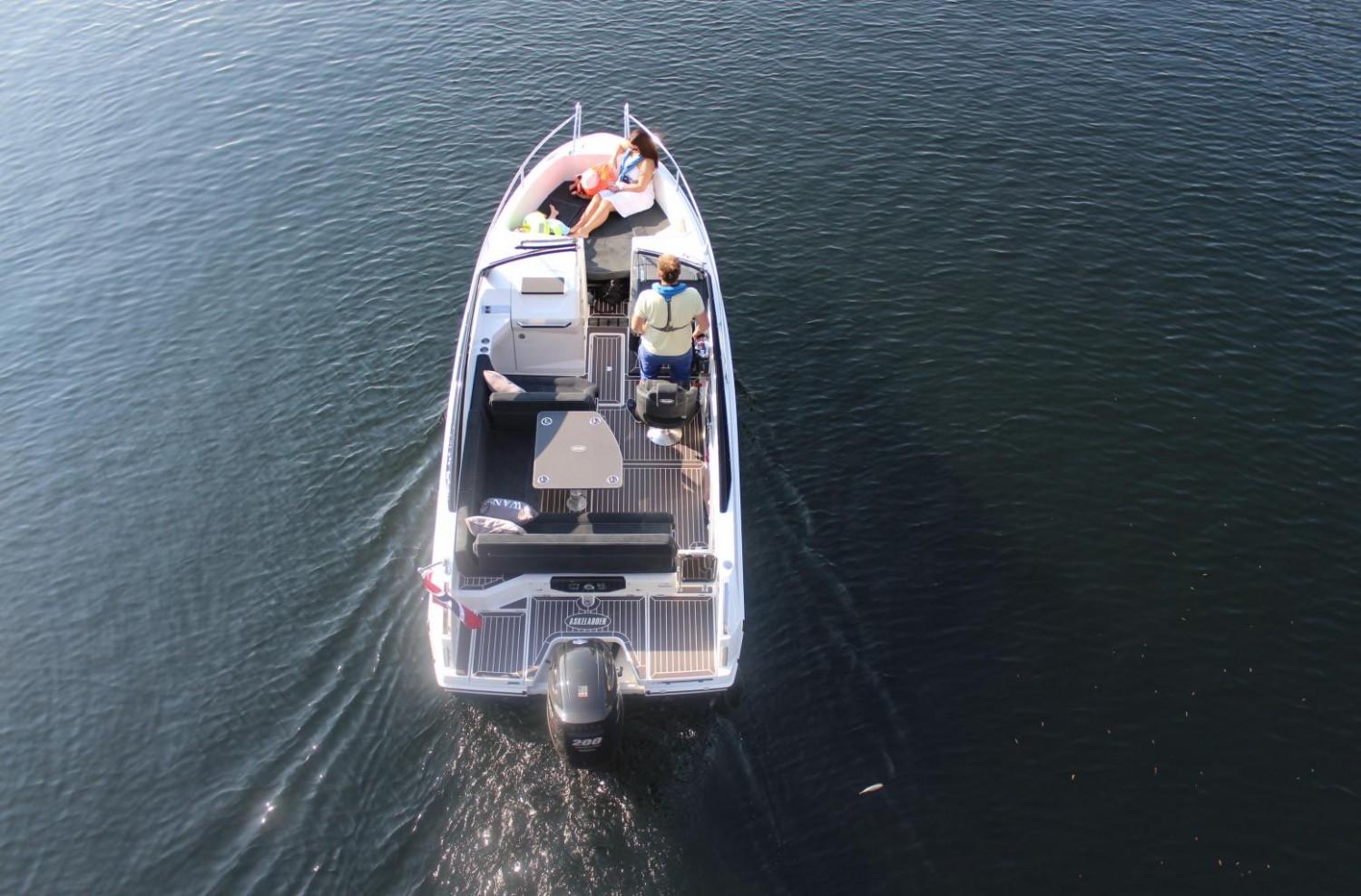 2024 Parker 690 Bow Rider