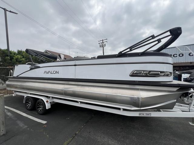 2025 Avalon Catalina Versatile Rear Lounger 25 FT