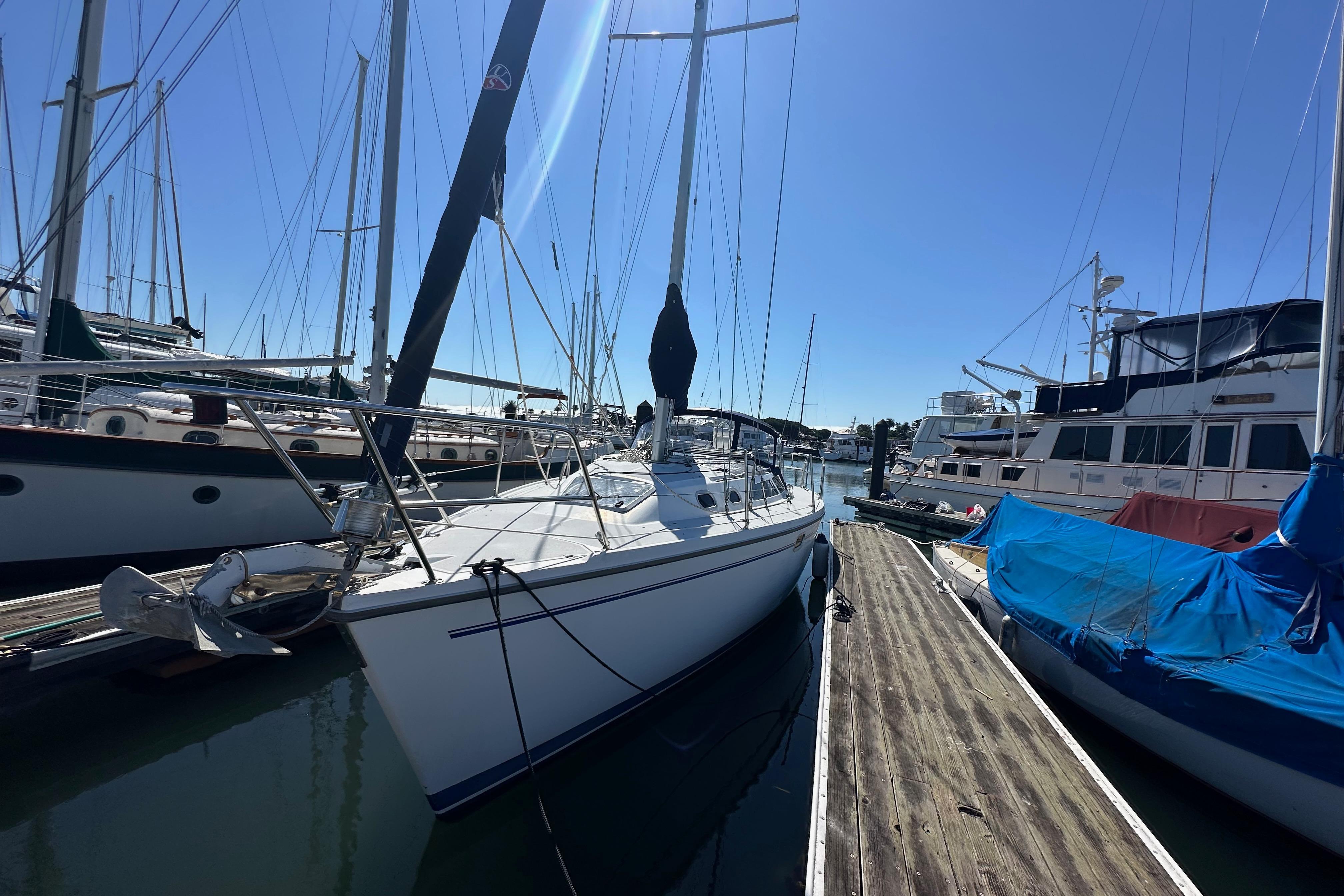 2000 Catalina 320