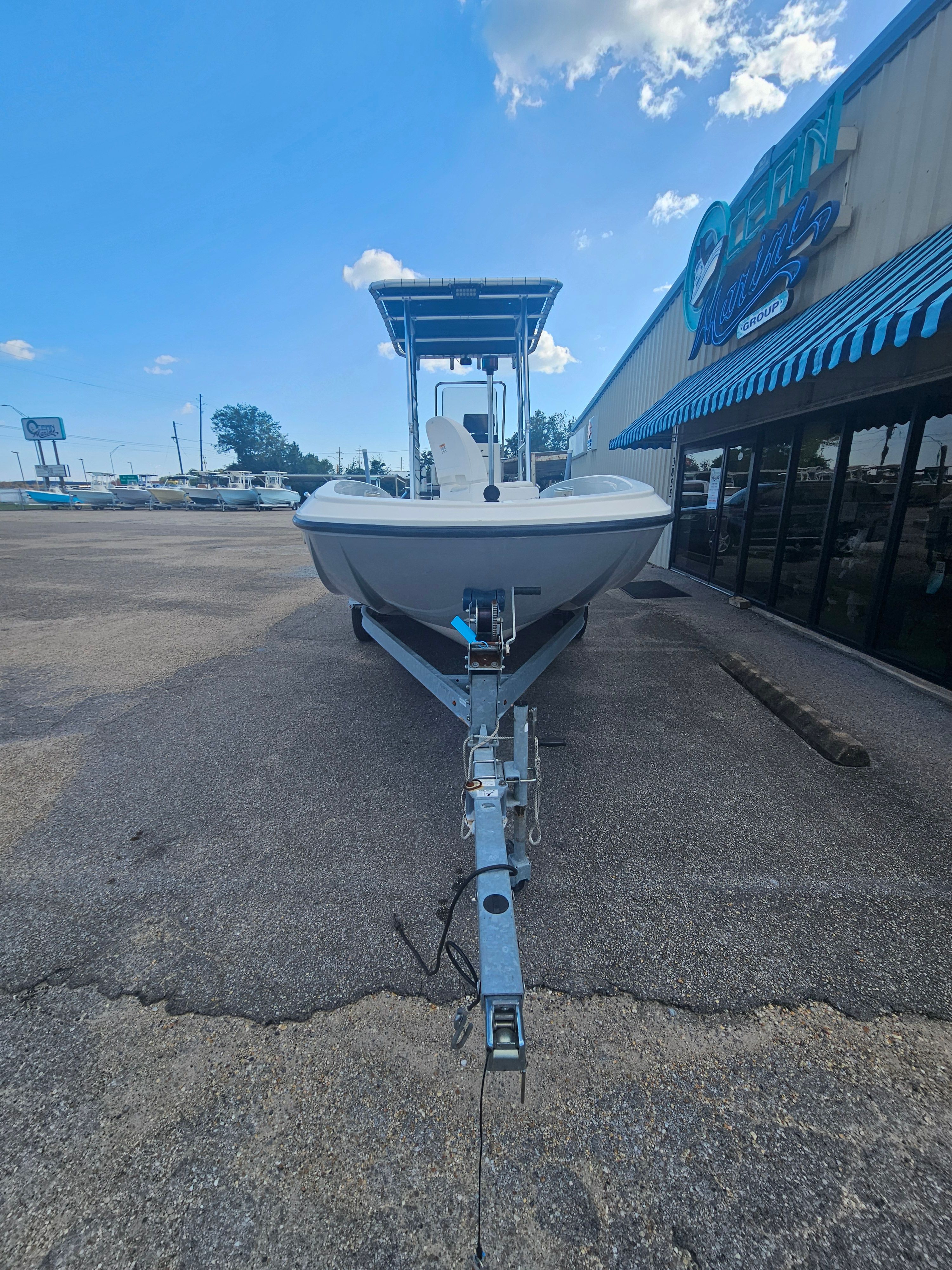 2018 Bayliner Element F21