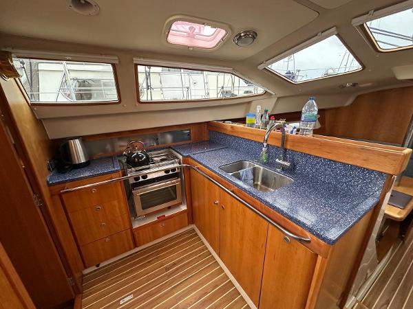 2010 Southerly 110