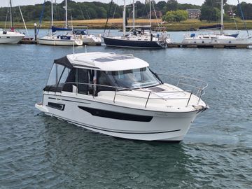 2023 Jeanneau Merry Fisher 895 Offshore
