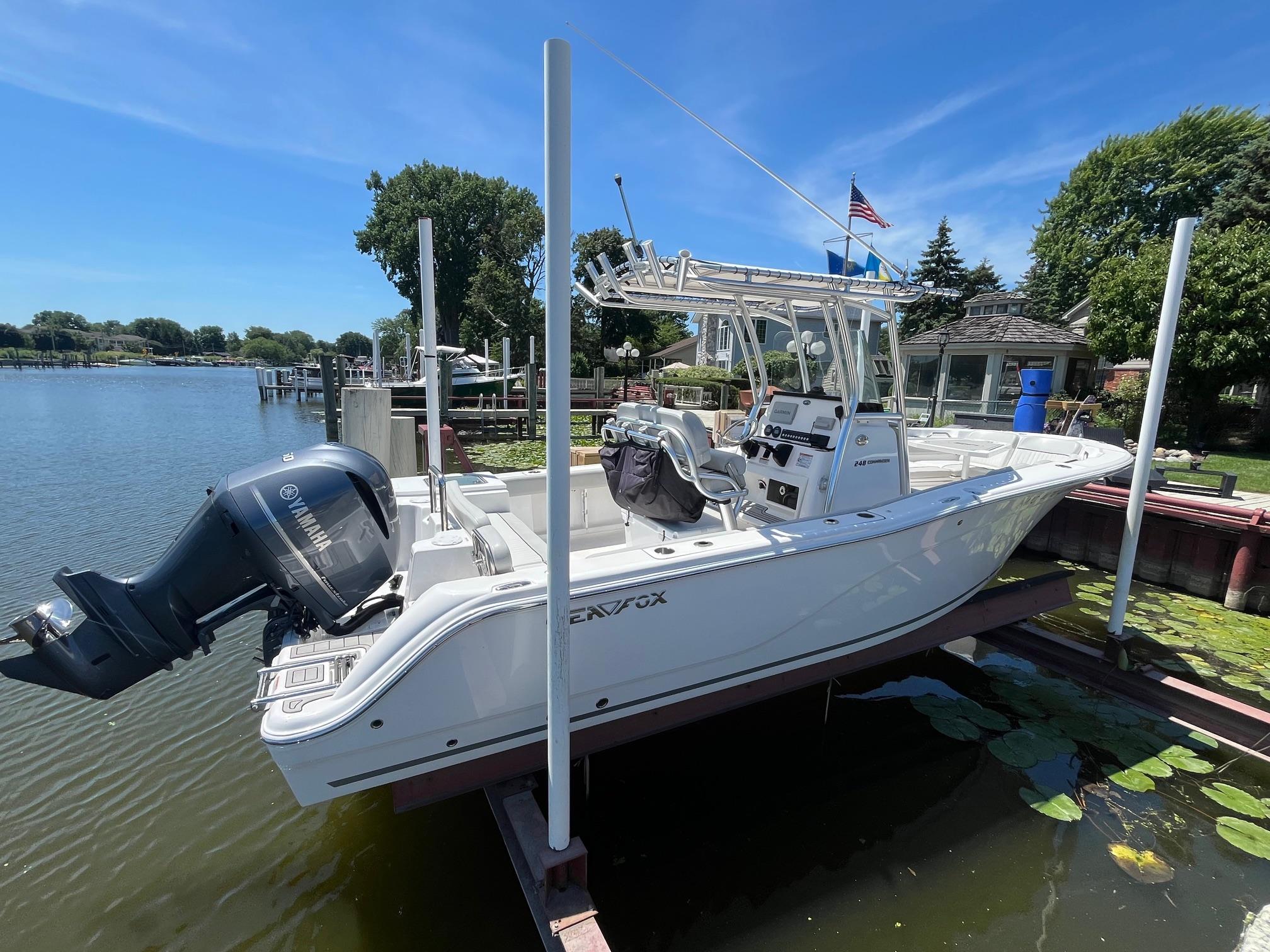 2023 Sea Fox 248 Commander