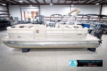 2014 SunChaser Classic 8522 Lounger